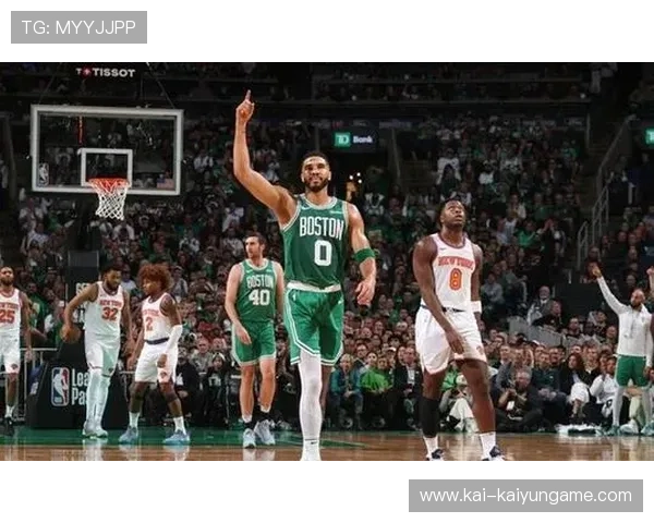 凯尔特人双锋线爆发，布朗与塔图姆联手轰炸步行者